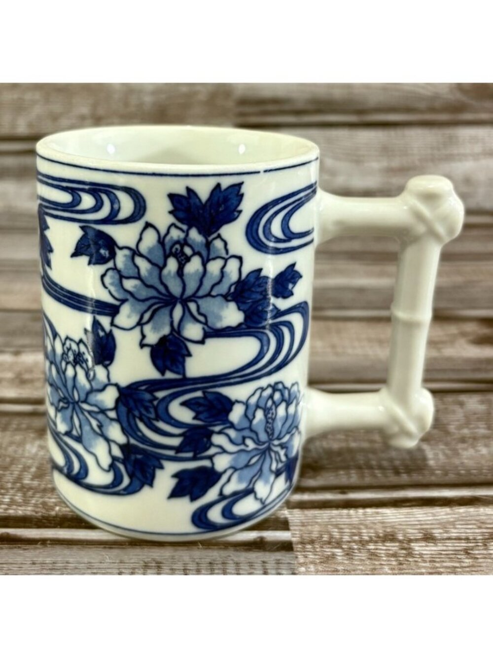 Vandor Nancy Getz Oriental Flowers Mug color Blue & White